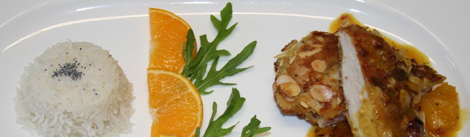 Hähnchenbrustfilet in der Mandelkruste Hähnchenbrustfilet in der Mandelkruste